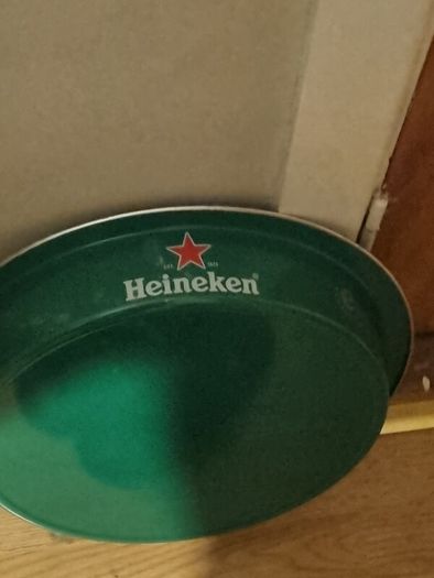Heineken beer/drinks metal trays