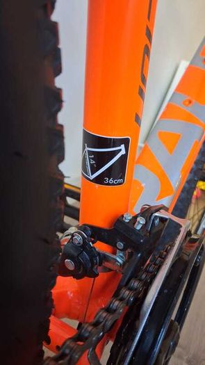 Raleigh Helion 1.0 Hardtail Mountain Bike