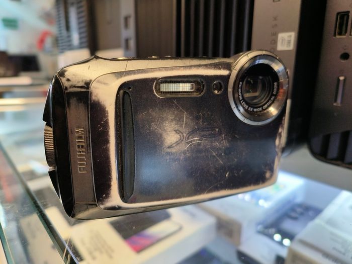 Fujifilm FinePix XP130 Digital Camera Underwater Waterproof WiFi 16MP 5x Zoom