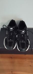 New Balance runners size 6