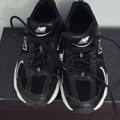 New Balance runners size 6