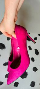 Pre-owned fuchsia high heels size 6