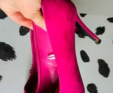 Pre-owned fuchsia high heels size 6