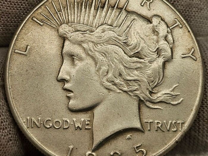 USA United States 1935 Silver Peace Dollar Key Date