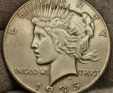 USA United States 1935 Silver Peace Dollar Key Date