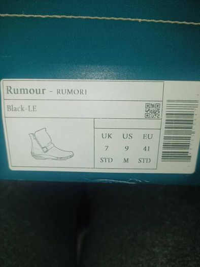 Ladies black boots size 7