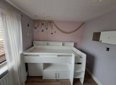Bunk bed