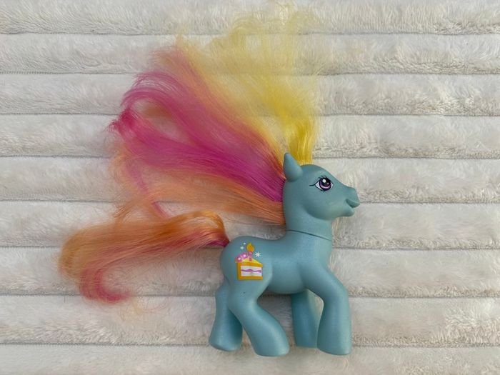 2006 My Little Pony MLP G3 Party Cake 25th Birthday Celebration Anniversary Used Please see photos