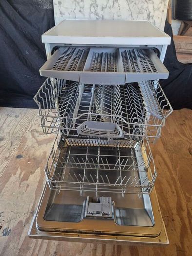 Bosch Series 2 Silent Plus freestanding dishwasher