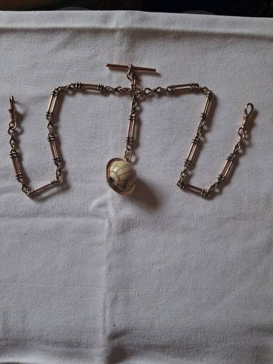 Jewellery and collection of collectibles