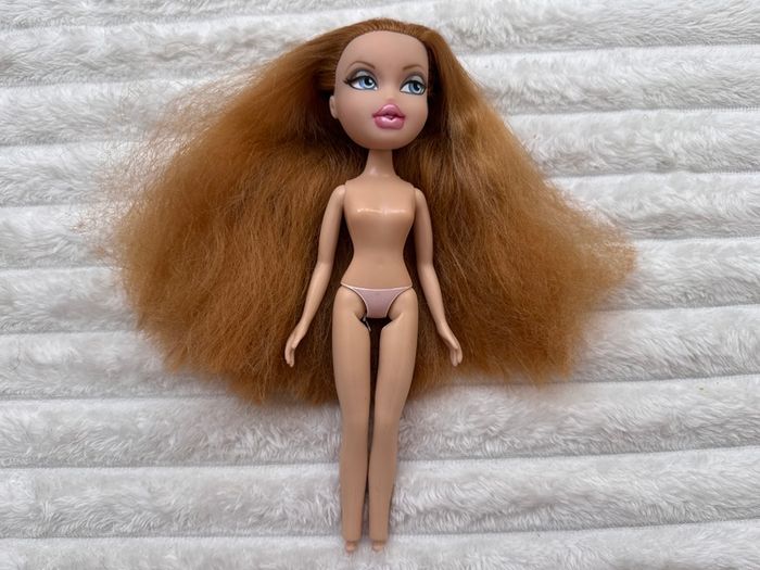 Bratz Doll Leora MGA 10th Anniversary Used Please see photos