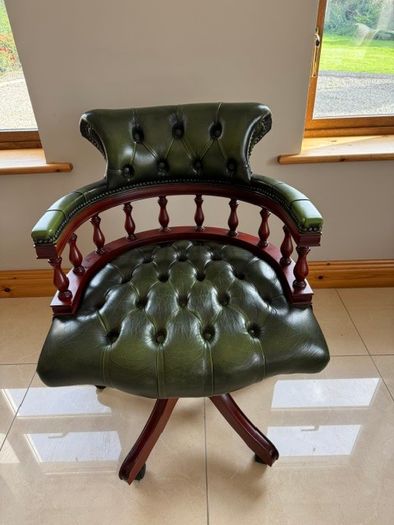 Captain's Chair