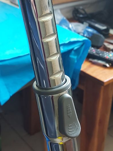 Morphy Richards Perform Air Vacuum Cleaner, Model No. 980520, 750W, AAARATED, in excellent condition, great suction