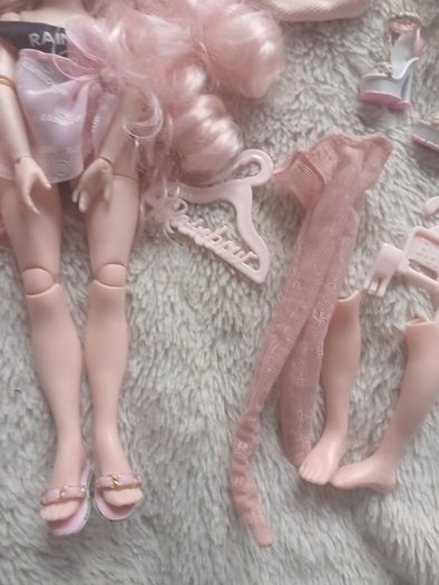 Bella parker rainbow high doll