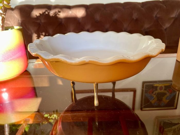 Emile Henry Beautiful Yellow Ruffled Pie Pan Made in France