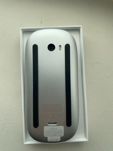 USB-C white Apple Magic Mouse (latest version) - never used - mint condition