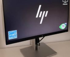 HP E24 G4 FHD Monitor + HDMI cables