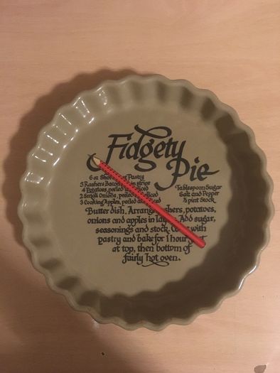 Pearson Fidgety Pie Dish