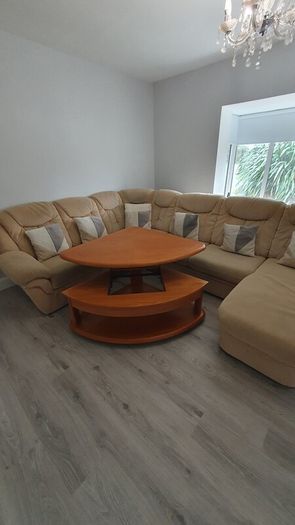 solid wood raising coffee table