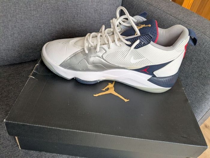 Nike Jordan Zoom '92 Size 9