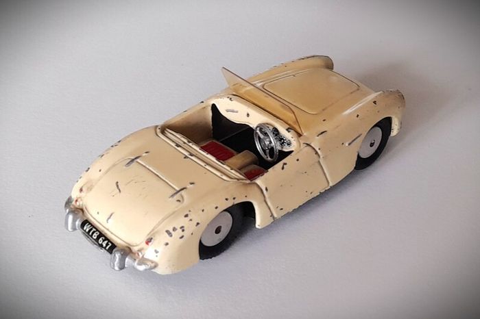 Diecast Vintage Corgi Toys Austin Healey 100 - Fair to Good Original Condition/No Box