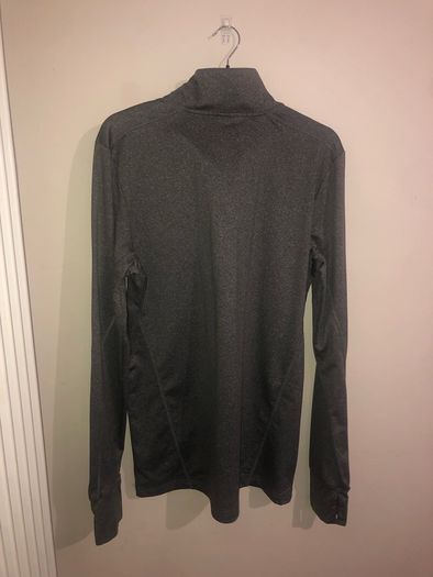 Grey sports top (large)