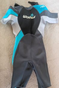 wetsuit