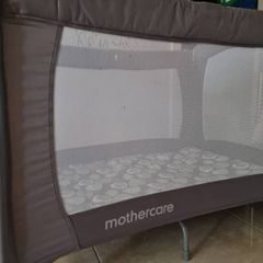 travel cot