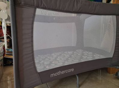 travel cot