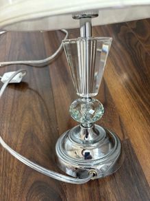 2 table lamps