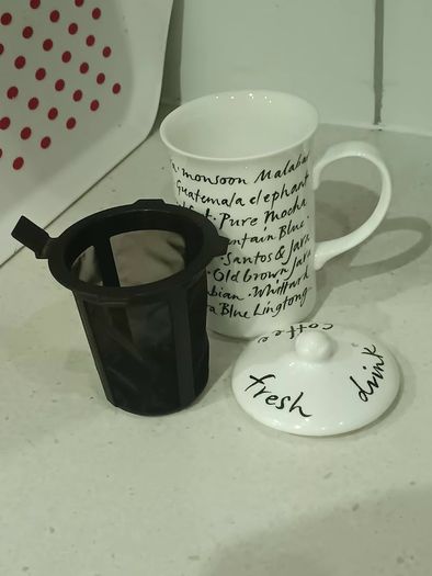 Whittard of Chelsea China Coffee Mug and  Lid