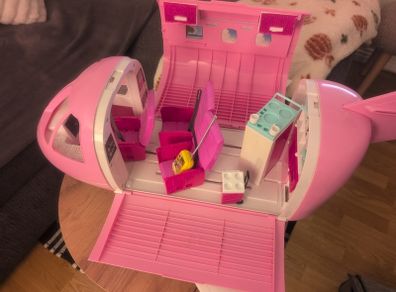 barbie aeroplane