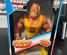 Vintage 1990 Hasbro WWF Talking Hulk Hogan
