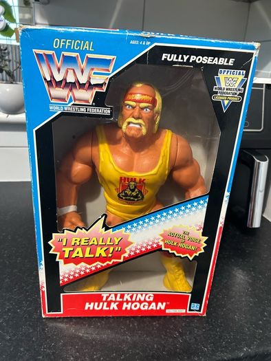 Vintage 1990 Hasbro WWF Talking Hulk Hogan