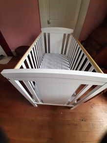 babies cot