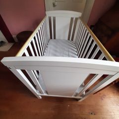babies cot