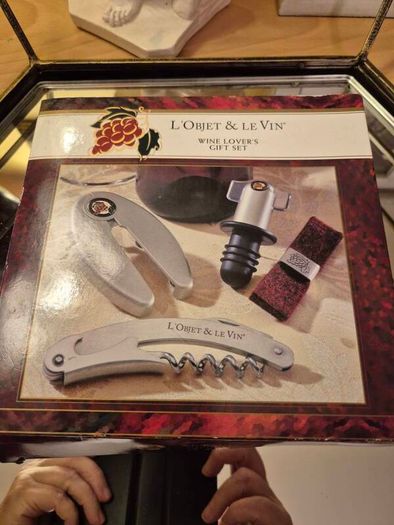 L'objet & Le Vin 4-piece Wine Lovers Gift Set.. New