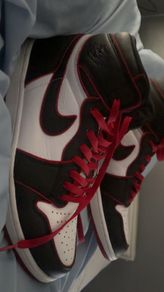 Nike Air Jordan 1 Retro High Bloodline