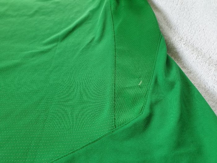 Northern Ireland Football Club Home Jersey 2004 to 2005 Extra Large Adult Umbro XL