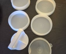 Tupperware burger maker