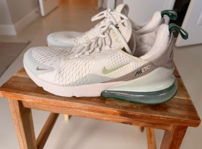 Nike Air Max 270