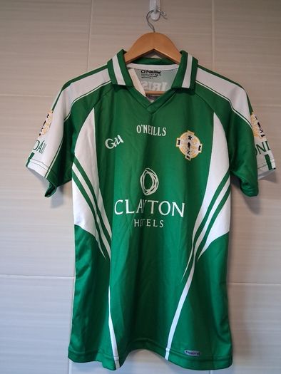 London Irish Jersey. BNWT Official Oneills London Irish GAA Home Jersey. Youth Age 13 / Mens Size Small. Collect In Dublin Or Receive Via Post.
