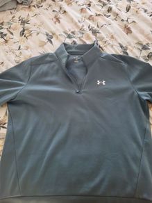 Underarmour top