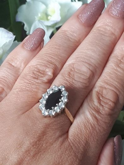 Vintage Gold Sapphire Cluster Ring