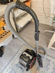 Vacuum
