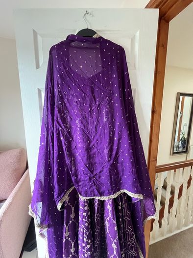 women Indian outfit