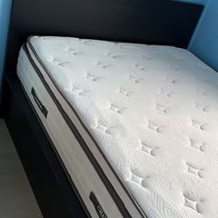 Ikea double ottoman bed malm