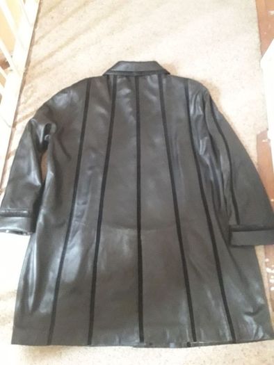 Leather Coat/GENUINE LEATHER Three Quarter Length Coat .. Size: 18 UK .. Final Price Drop