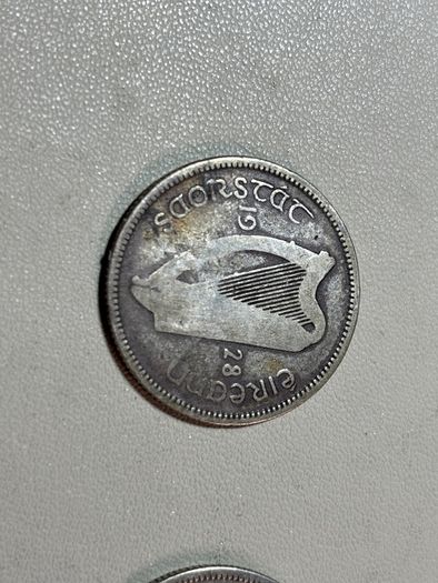 Pair 1928 Eire Free State 1 shilling
