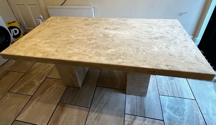 dinning marble table